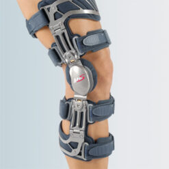 Alternative view of Ginocchiera M.4S OA Comfort di FGP - Tutore Regolabile per Stabilizzazione del Ginocchio